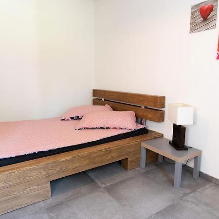 L'Appartement Reconvilier Exteriör bild